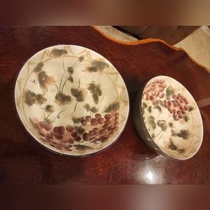 Oneida hand painted Large Bowls Veneto Grapes pattern set of 2
